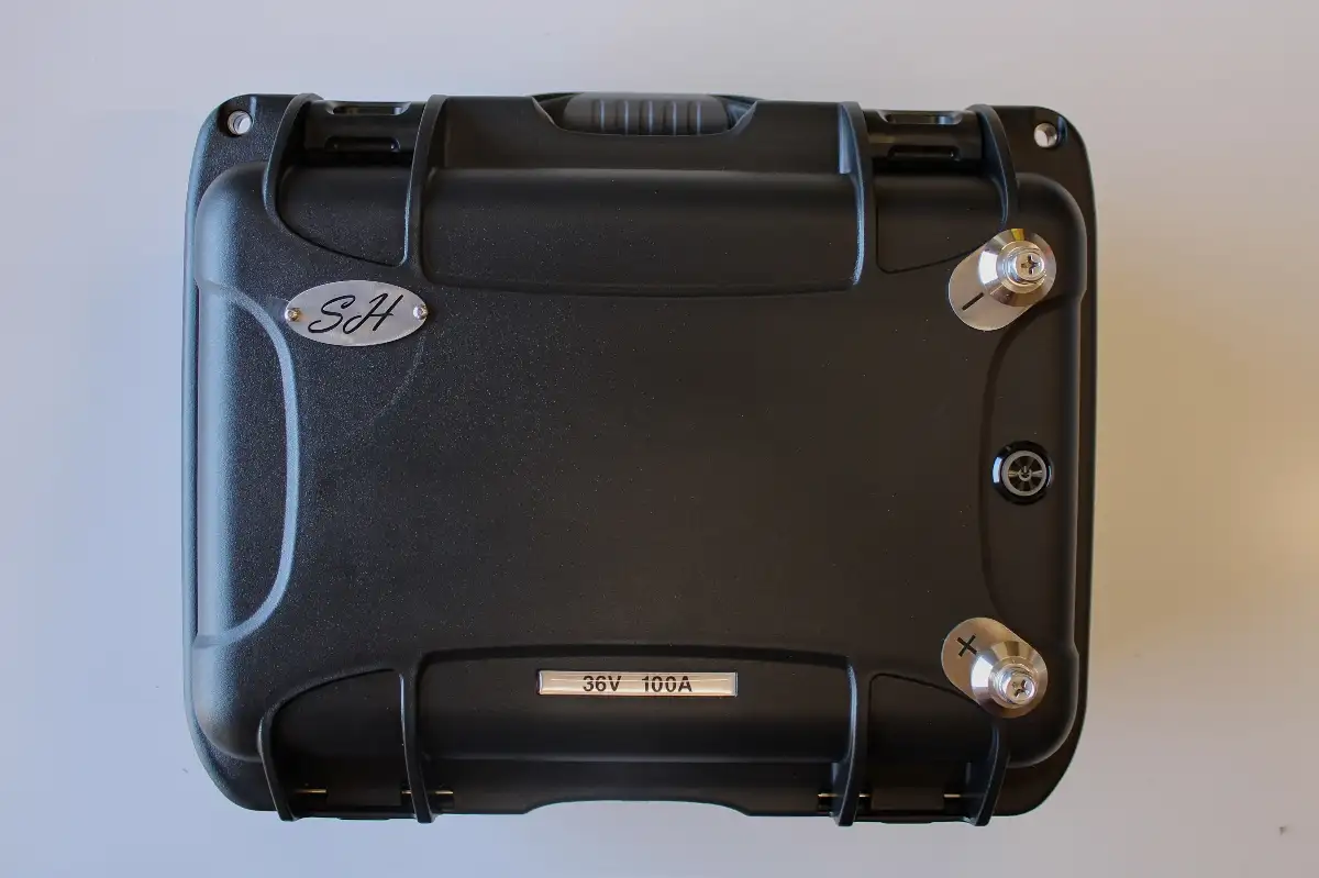 Batterie et Chargeur Li-ion 42V